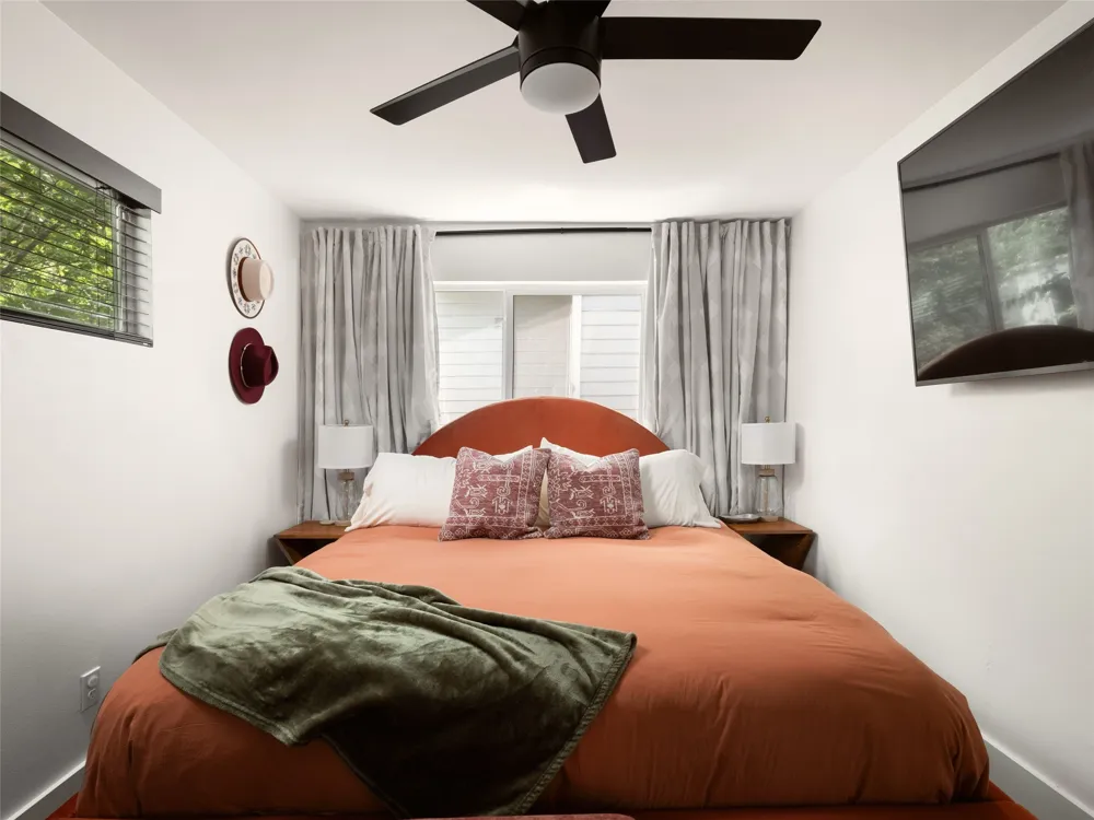 2501 E 11th Street #1 Austin, TX 78702