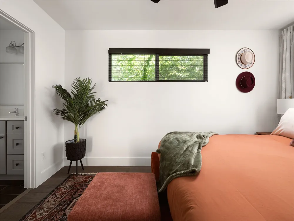 2501 E 11th Street #1 Austin, TX 78702