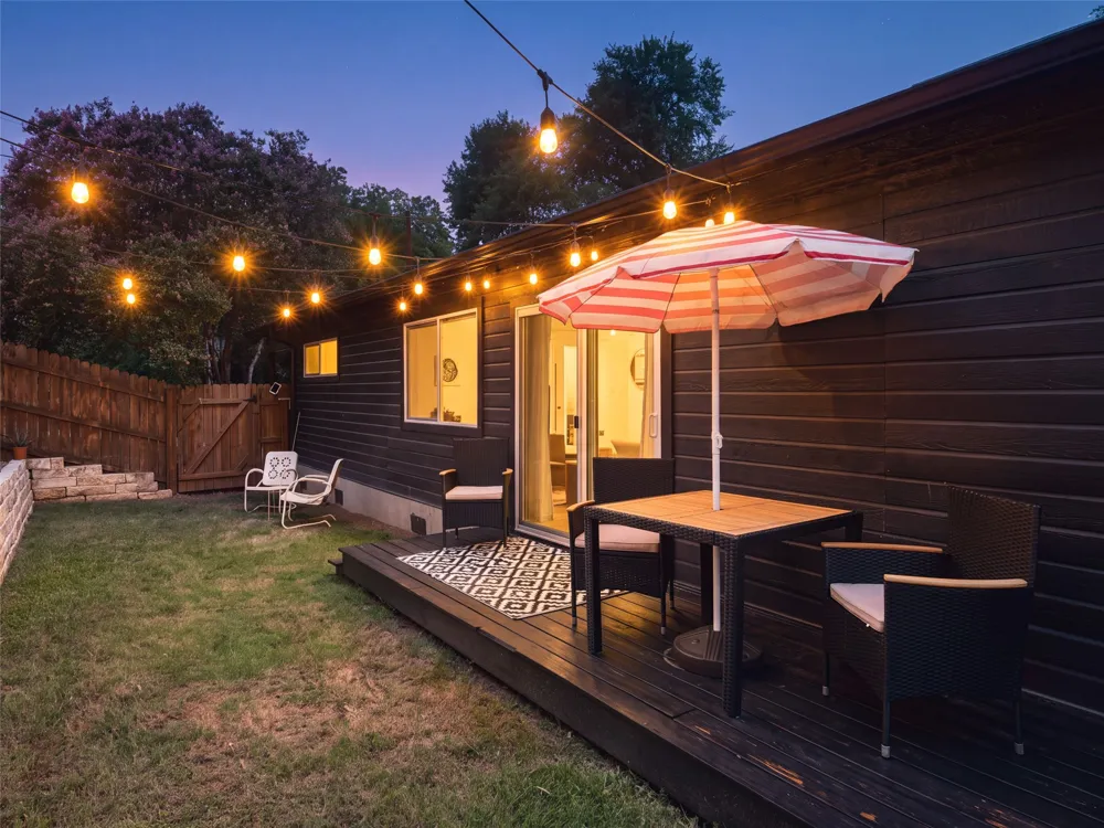 2501 E 11th Street #1 Austin, TX 78702