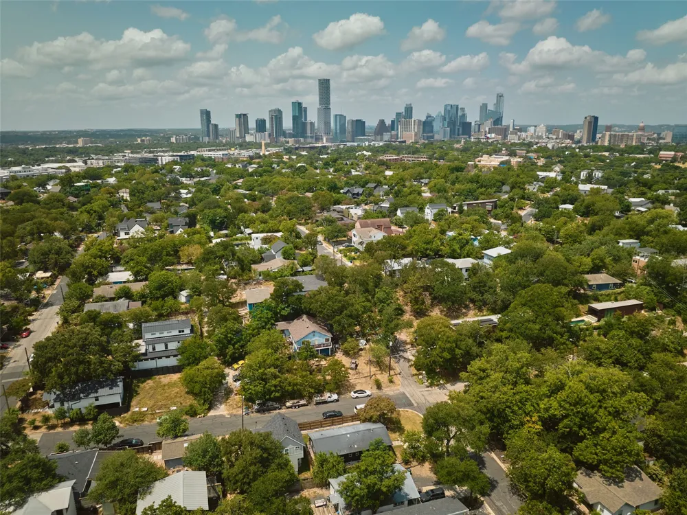 2501 E 11th Street #1 Austin, TX 78702