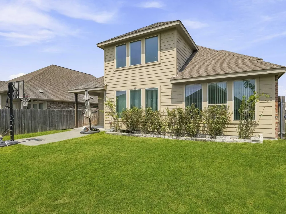 3901 Eland Drive Pflugerville, TX 78660