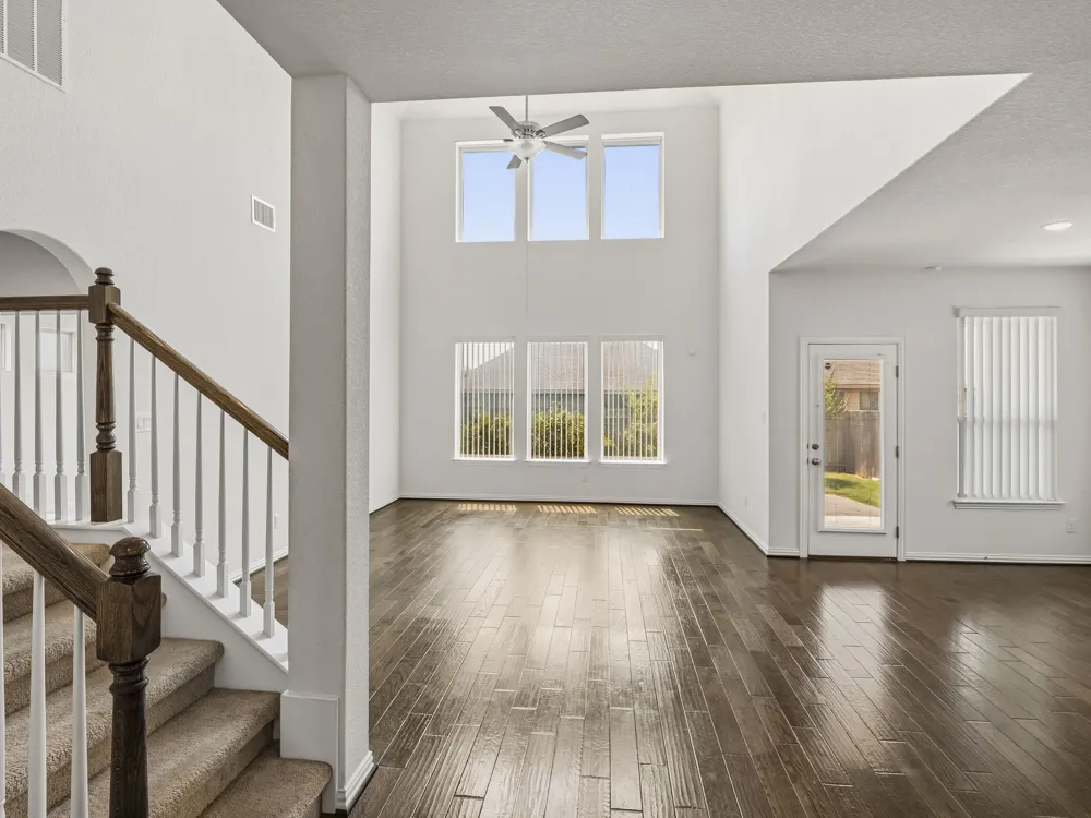 3901 Eland Drive Pflugerville, TX 78660