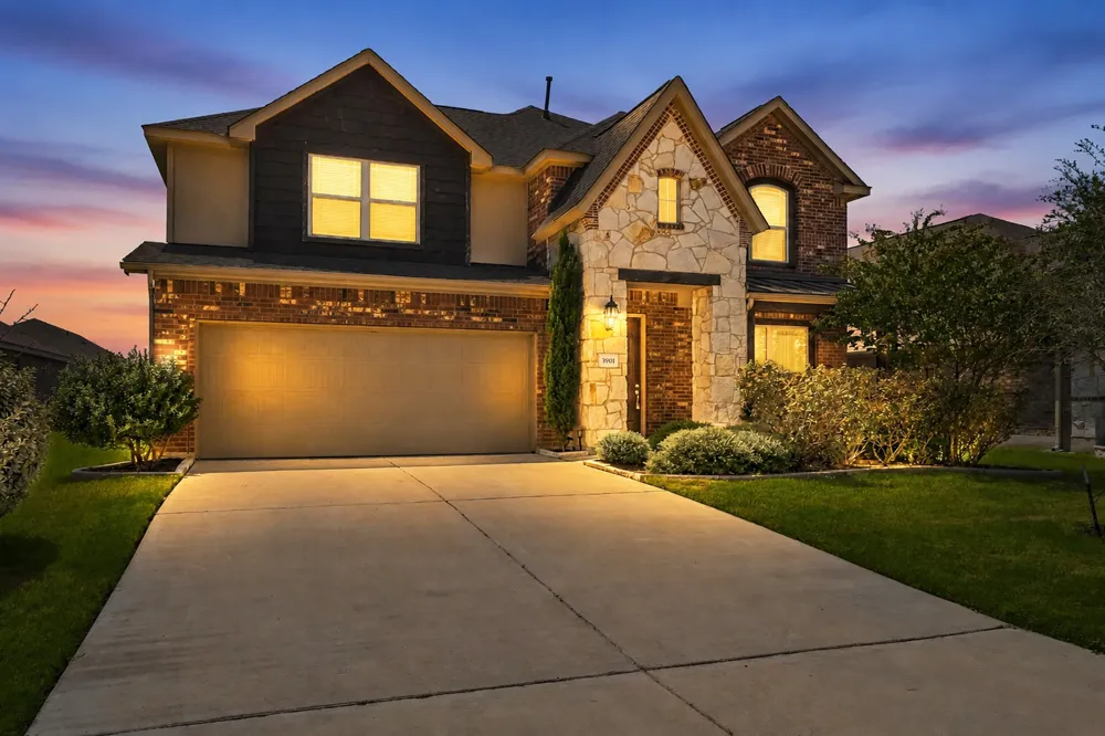 3901 Eland Drive Pflugerville, TX 78660