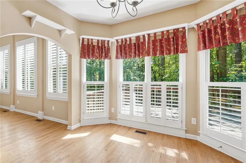 514 Lovinggood Court Woodstock, GA 30189