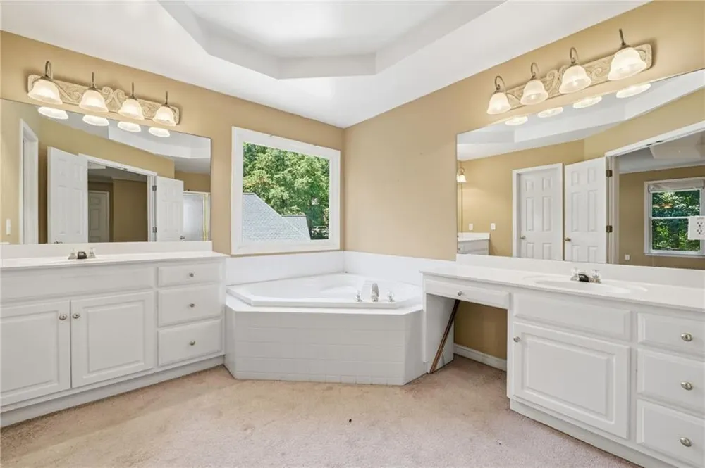 514 Lovinggood Court Woodstock, GA 30189