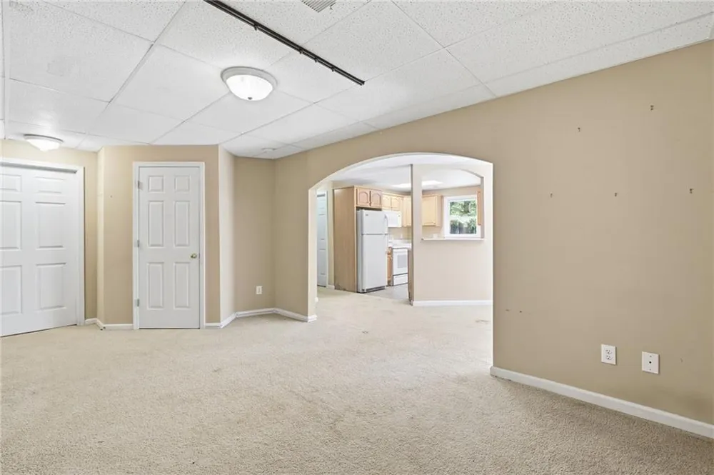514 Lovinggood Court Woodstock, GA 30189