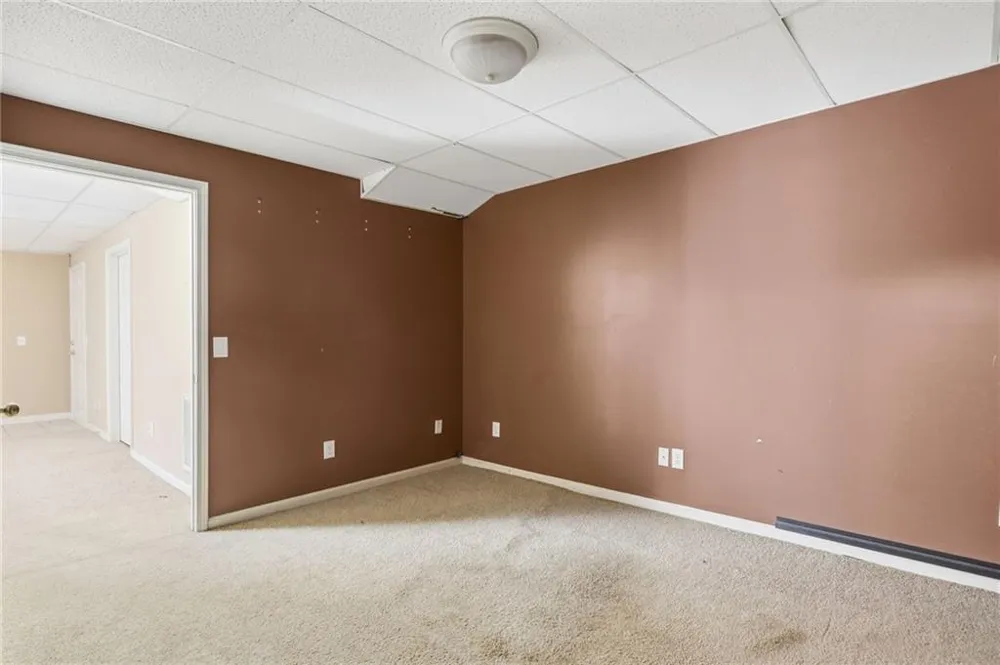 514 Lovinggood Court Woodstock, GA 30189