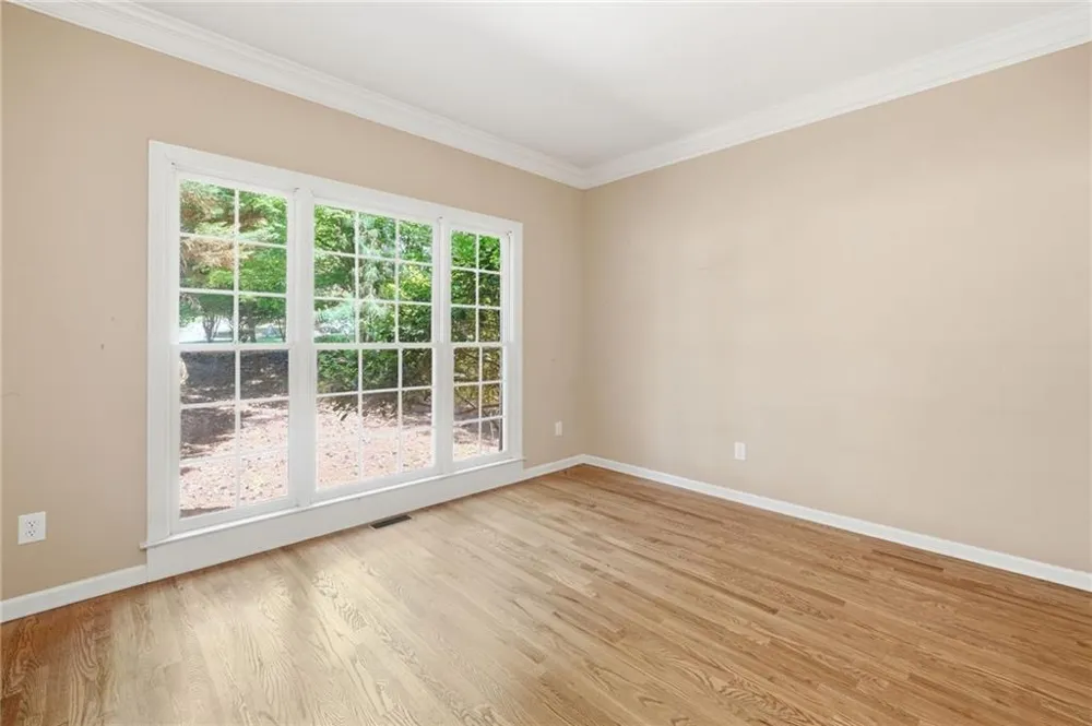 514 Lovinggood Court Woodstock, GA 30189