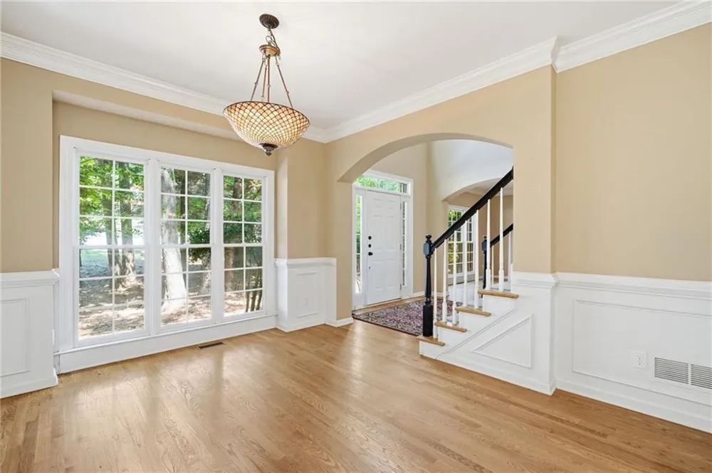 514 Lovinggood Court Woodstock, GA 30189