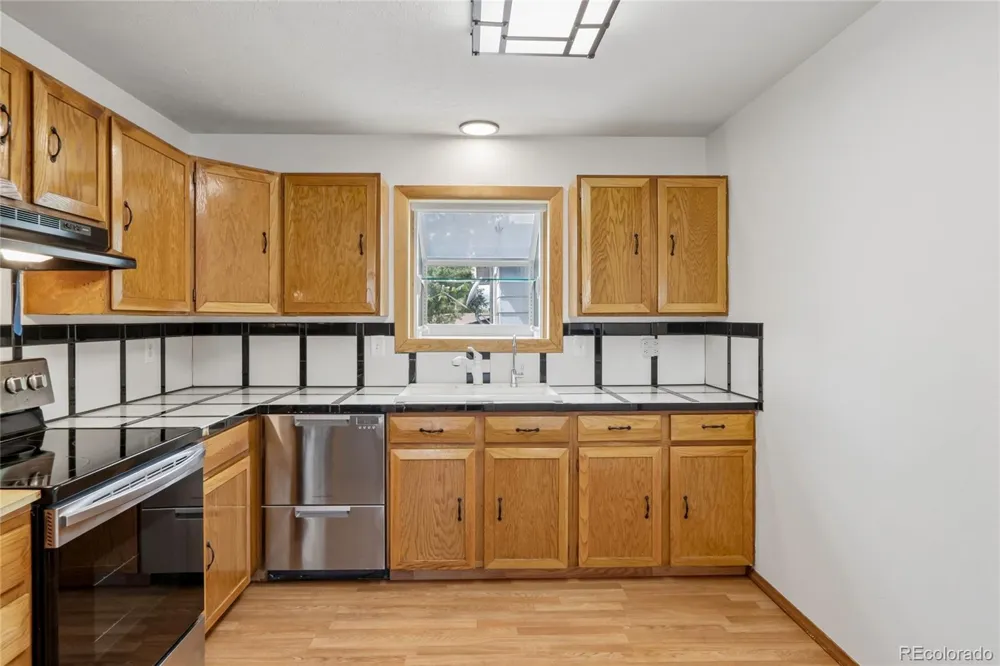 215 E 17th Avenue Longmont, CO 80504