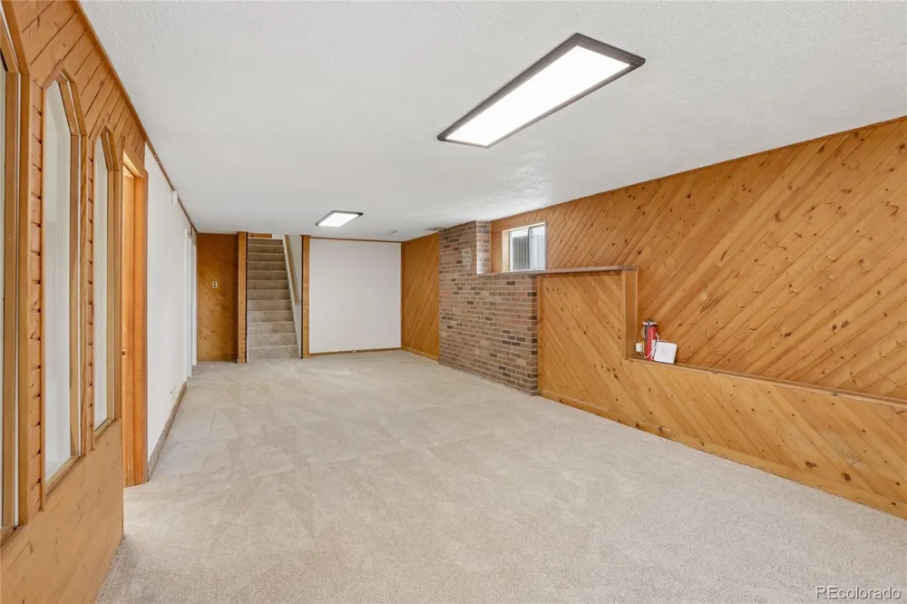 215 E 17th Avenue Longmont, CO 80504
