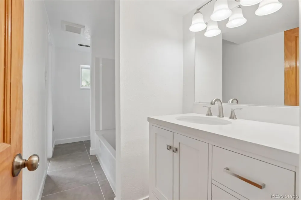 215 E 17th Avenue Longmont, CO 80504