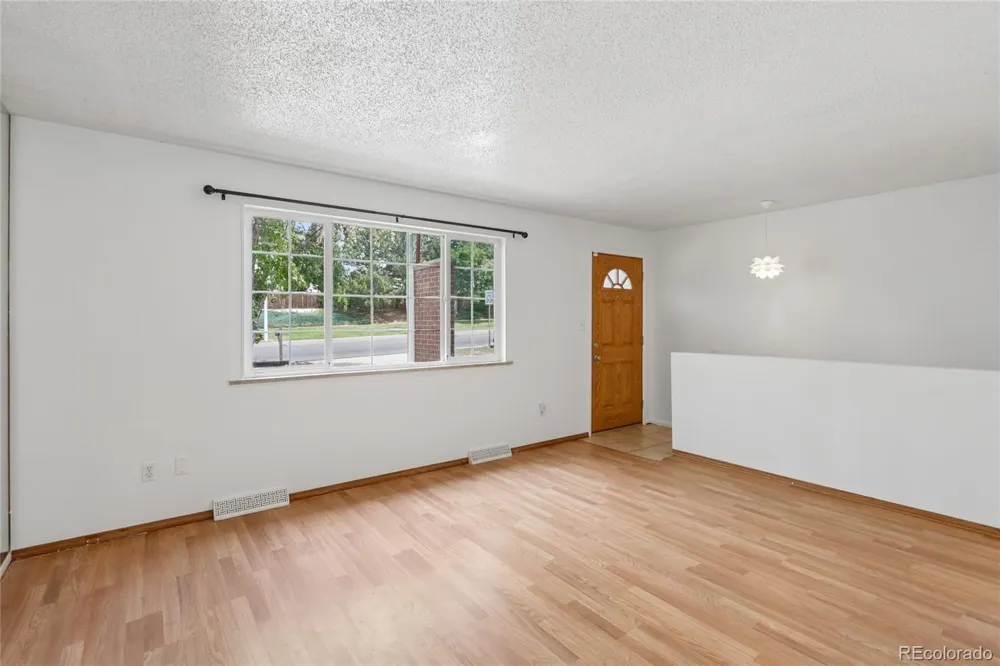 215 E 17th Avenue Longmont, CO 80504
