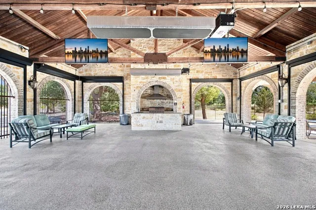 209 FLY LINE TRL New Braunfels, TX 78132