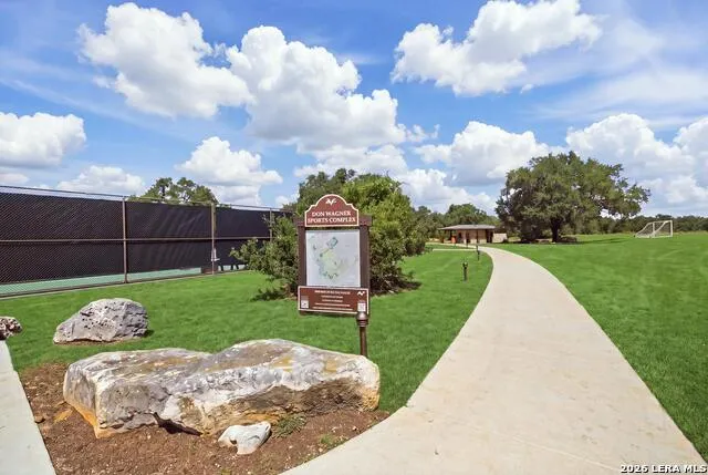 209 FLY LINE TRL New Braunfels, TX 78132