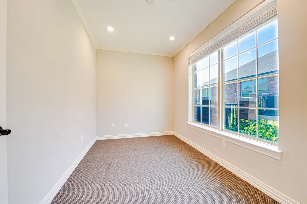 8751 Collin Mckinney Parkway #204 McKinney, TX 75070