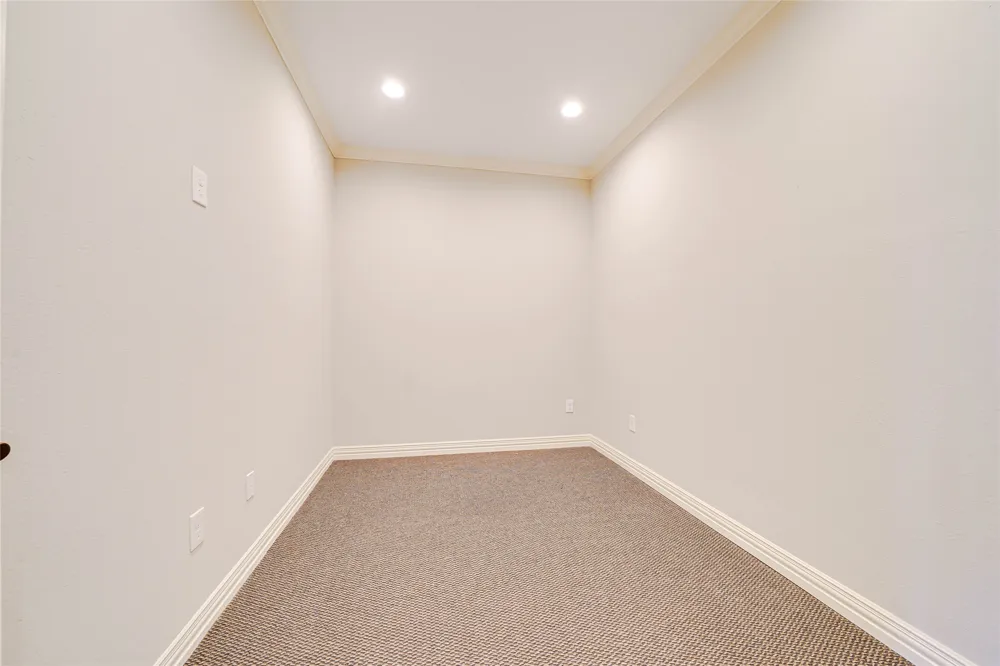 8751 Collin Mckinney Parkway #204 McKinney, TX 75070