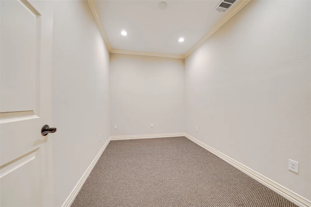 8751 Collin Mckinney Parkway #204 McKinney, TX 75070