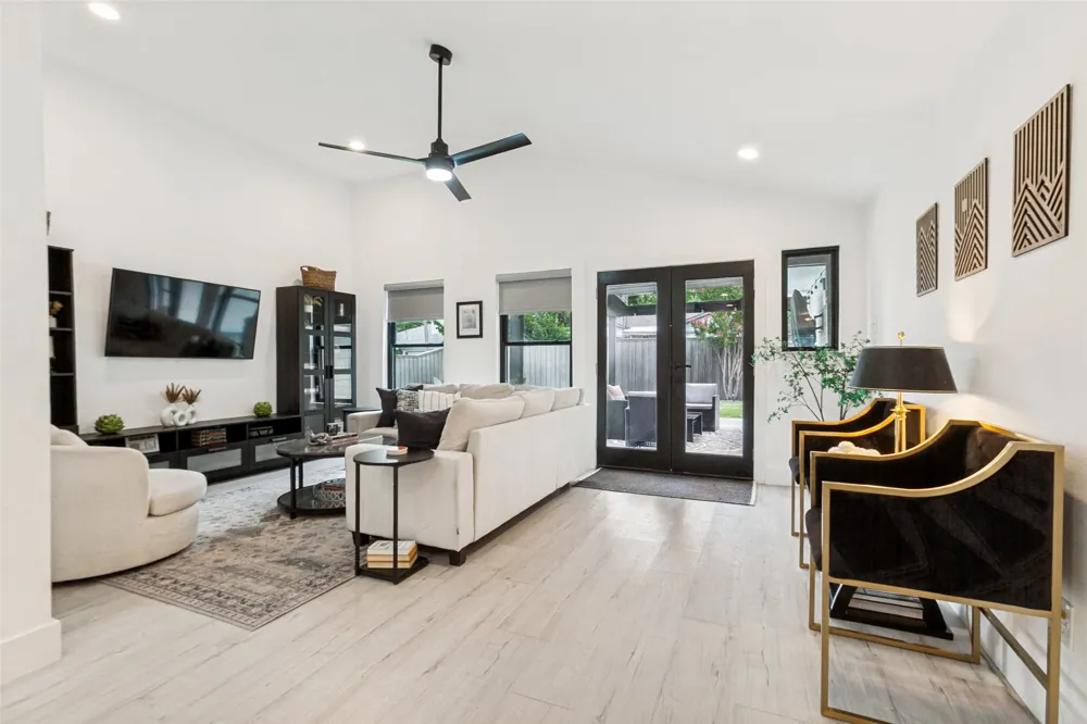 411 Ridgewood Drive Richardson, TX 75080