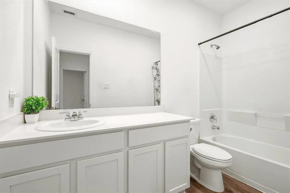 7338 Bartoncliff Drive Katy, TX 77493