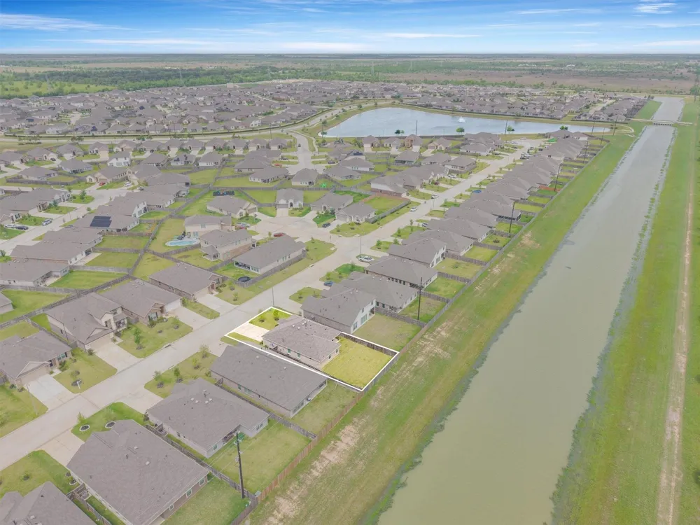 7338 Bartoncliff Drive Katy, TX 77493