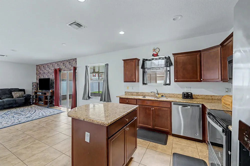 416 Seafoam Circle Fort Pierce, FL 34945