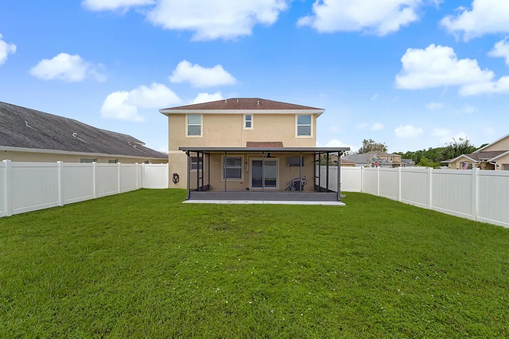 416 Seafoam Circle Fort Pierce, FL 34945