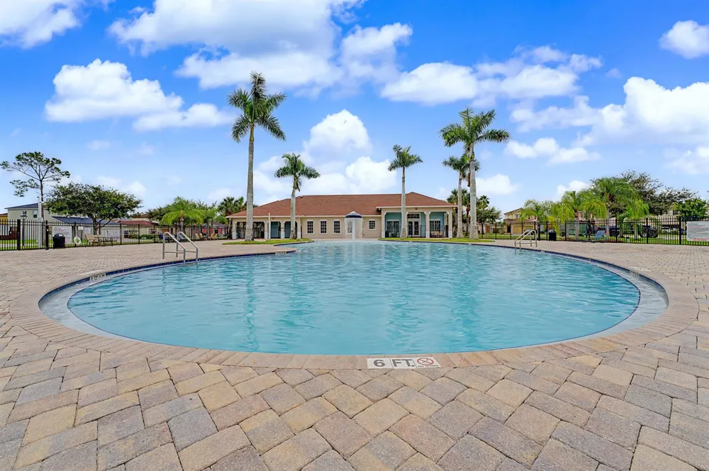 416 Seafoam Circle Fort Pierce, FL 34945