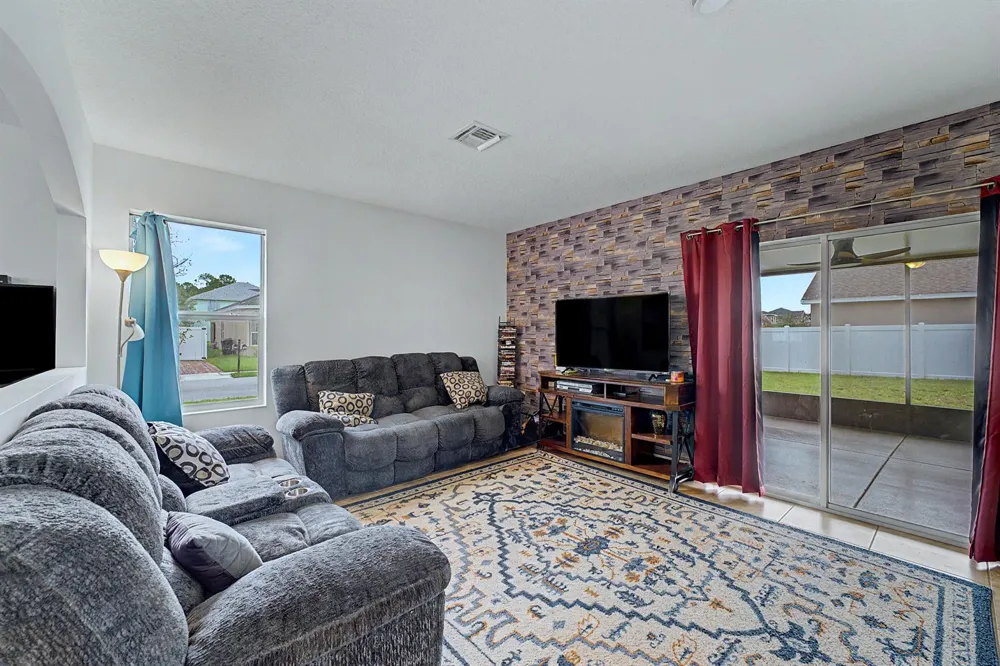 416 Seafoam Circle Fort Pierce, FL 34945