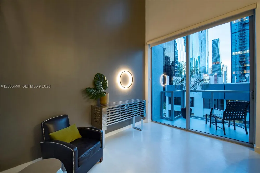 1060 Brickell Ave #1015 Miami, FL 33131