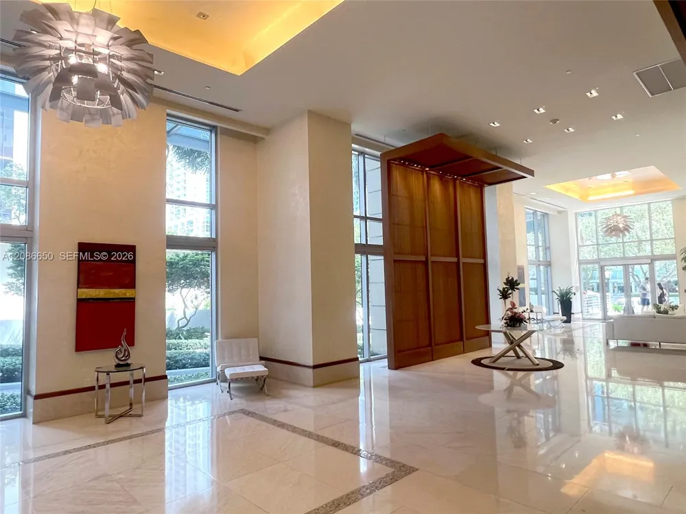 1060 Brickell Ave #1015 Miami, FL 33131