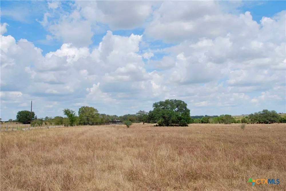 2 County Road 366 Shiner, TX 77984