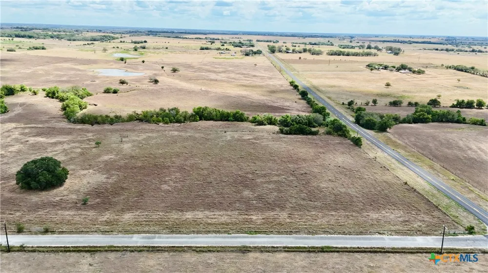 2 County Road 366 Shiner, TX 77984