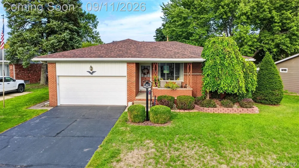 411 Tanview Drive Oxford Charter Township, MI 48371