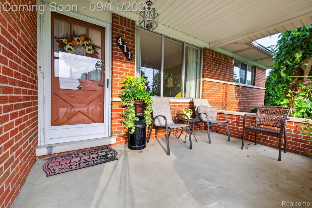 411 Tanview Drive Oxford Charter Township, MI 48371