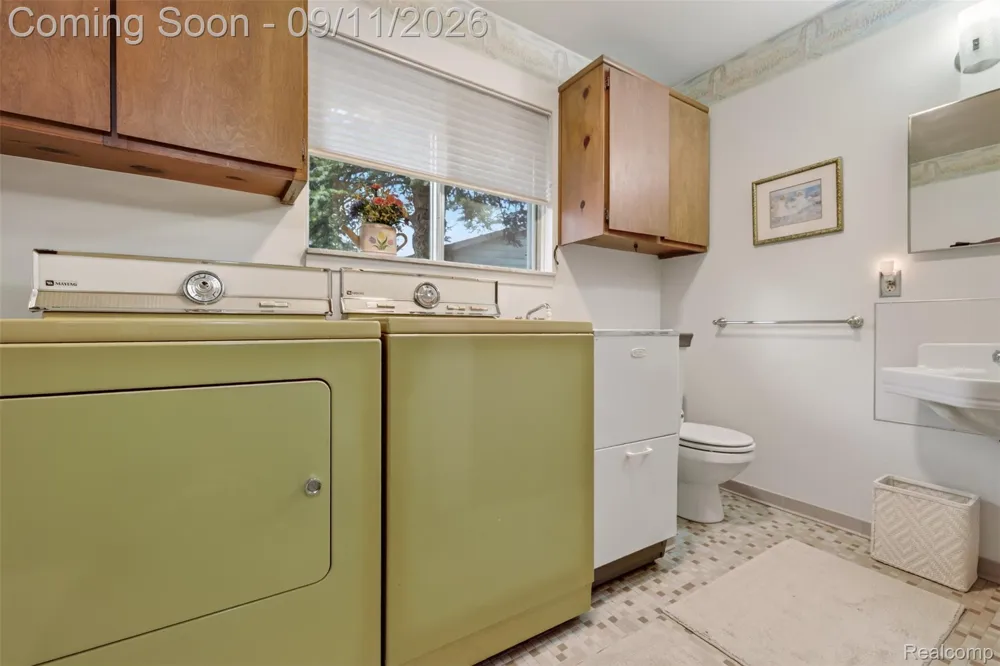 411 Tanview Drive Oxford Charter Township, MI 48371