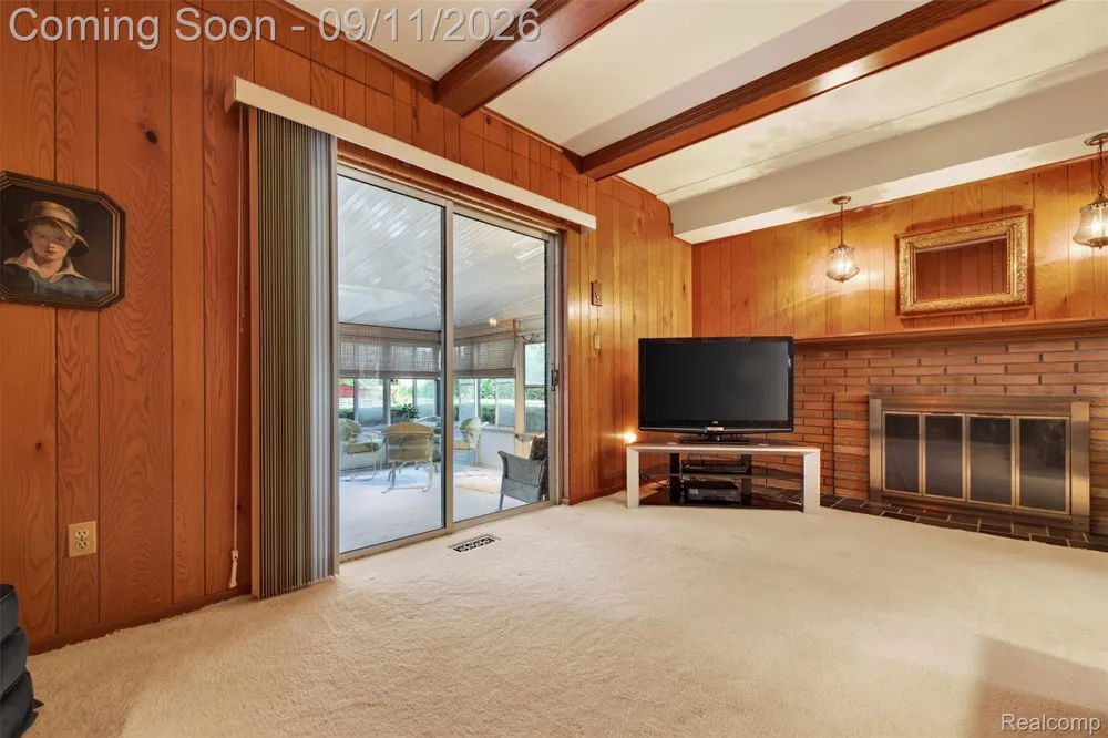 411 Tanview Drive Oxford Charter Township, MI 48371