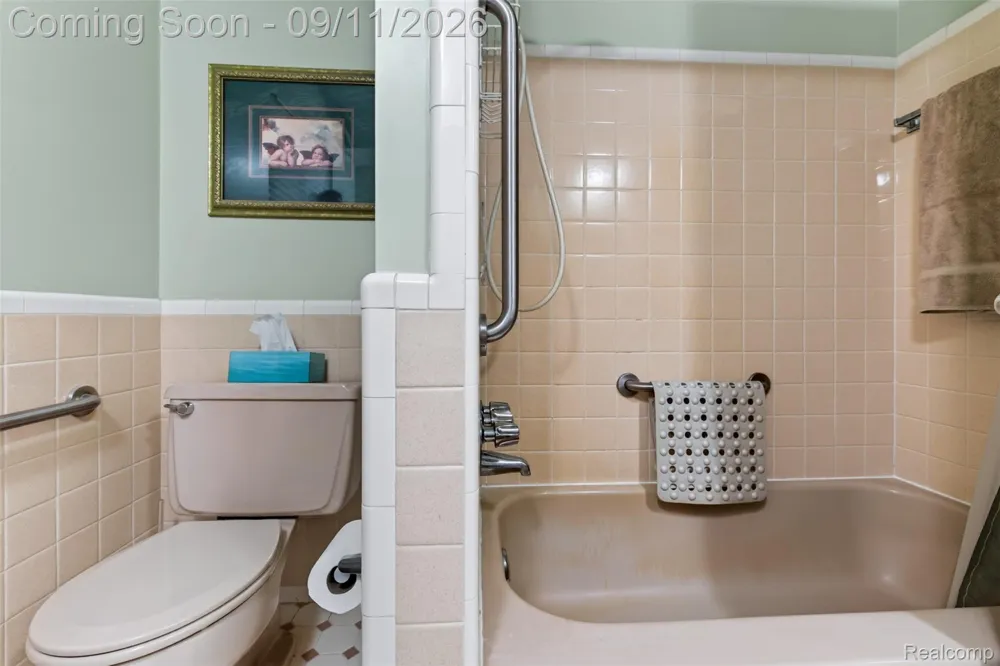 411 Tanview Drive Oxford Charter Township, MI 48371