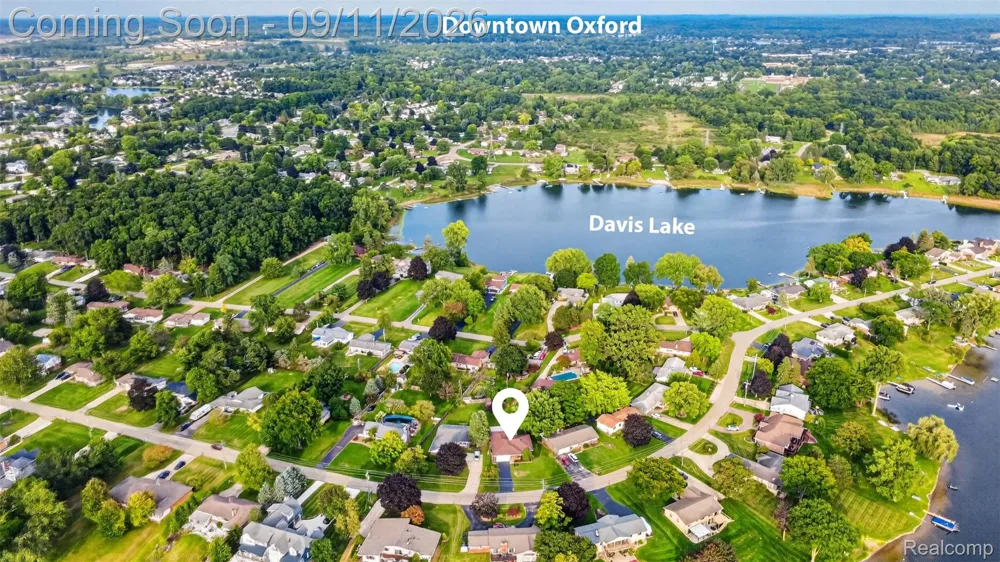 411 Tanview Drive Oxford Charter Township, MI 48371