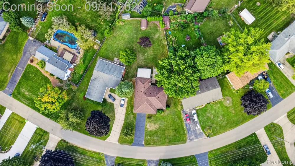 411 Tanview Drive Oxford Charter Township, MI 48371