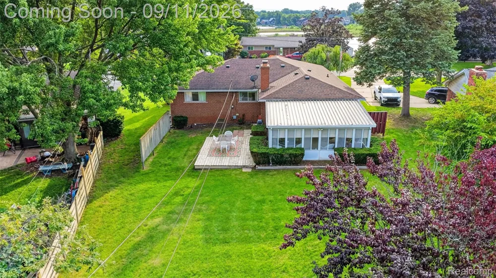 411 Tanview Drive Oxford Charter Township, MI 48371