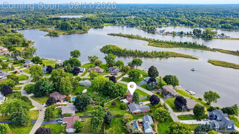 411 Tanview Drive Oxford Charter Township, MI 48371