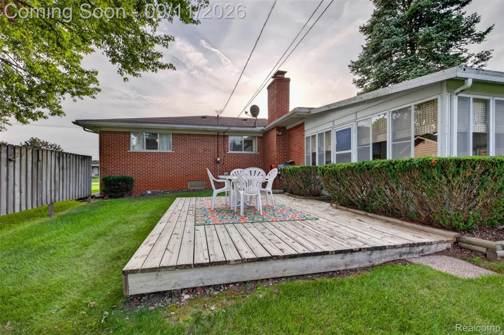 411 Tanview Drive Oxford Charter Township, MI 48371