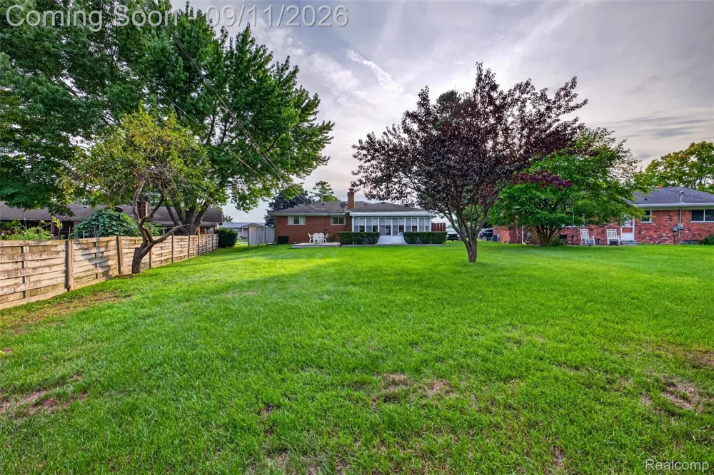 411 Tanview Drive Oxford Charter Township, MI 48371
