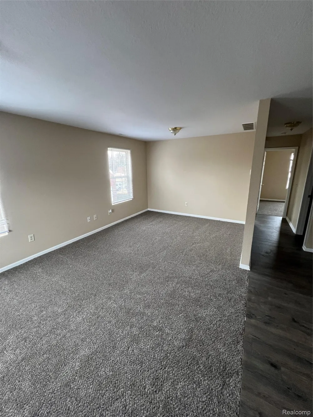 914 E Front D Street Monroe City, MI 48161