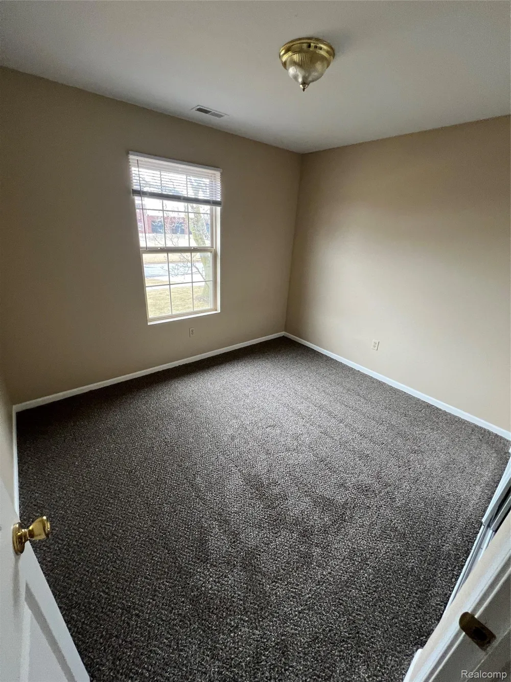 914 E Front D Street Monroe City, MI 48161