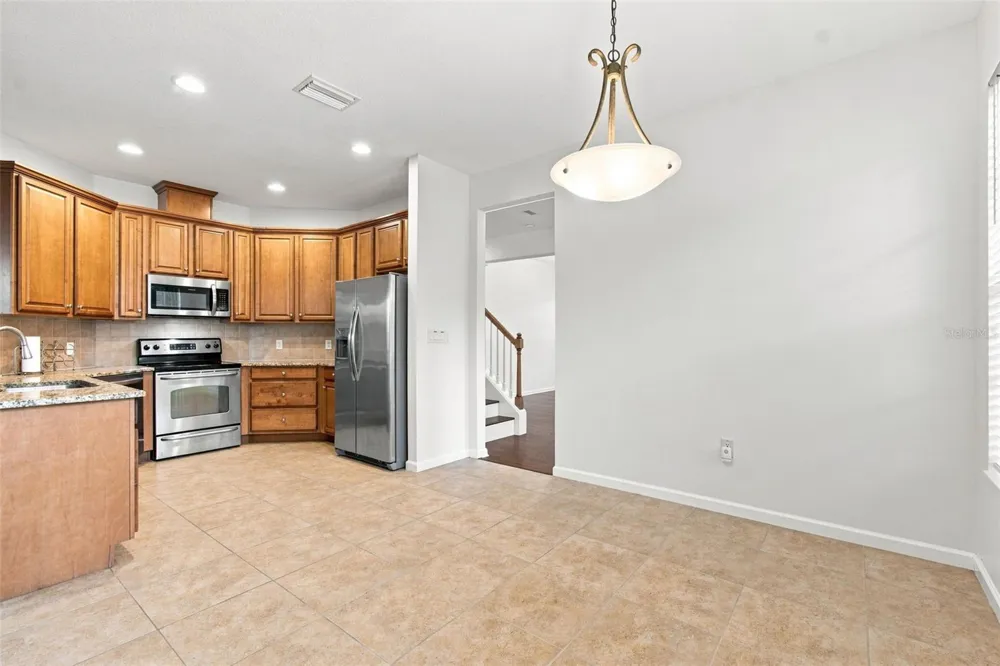 8319 MANOR CLUB CIRCLE #3 Tampa, FL 33647