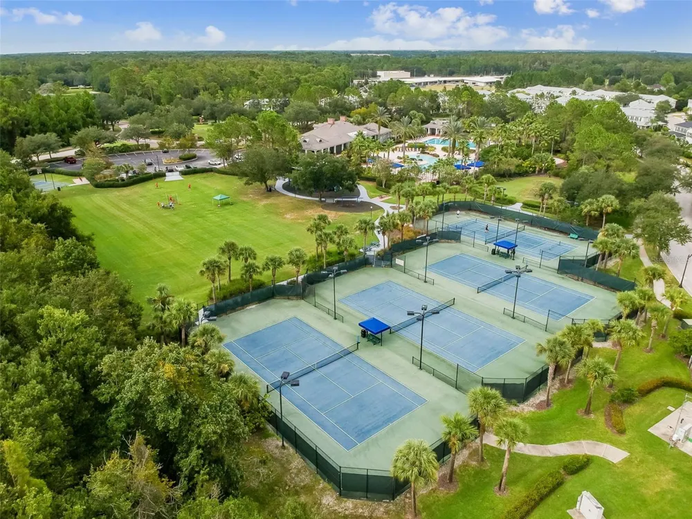 8319 MANOR CLUB CIRCLE #3 Tampa, FL 33647