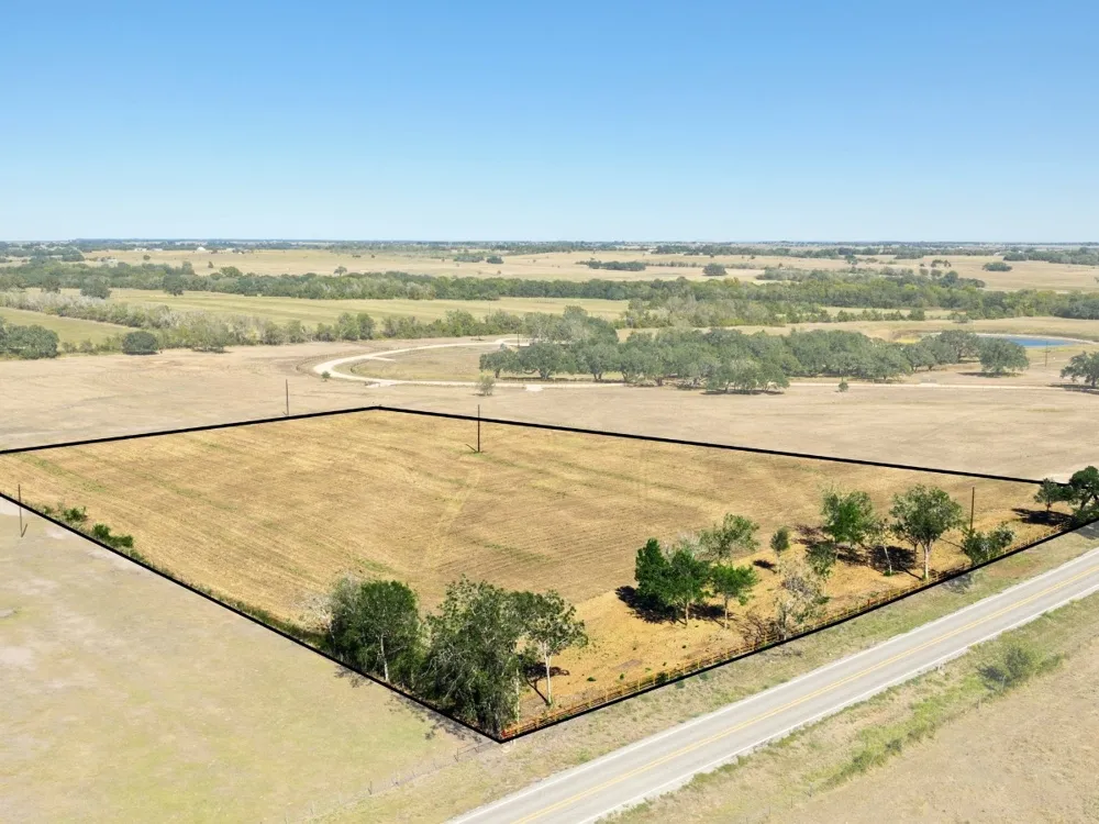 3275 FM 956 Schulenburg, TX 78956