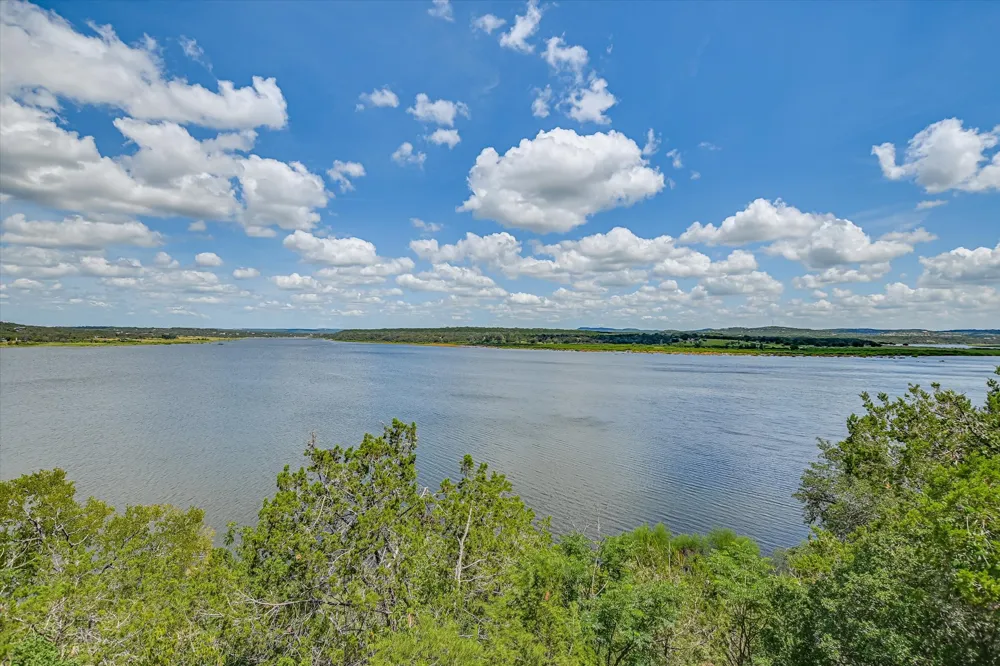102 Center Cove I Spicewood, TX 78669
